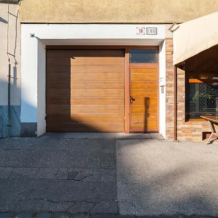 Modern 2br Gem In Center Appartement Bratislava