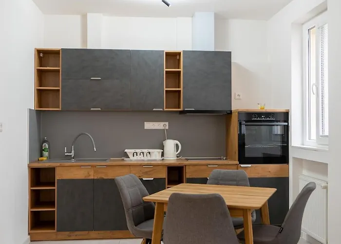 Modern 2br Gem In Center Apartament Bratysława