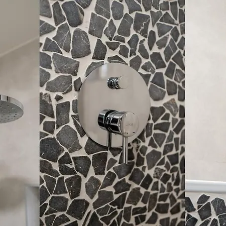 Modern 2br Gem In Center * Bratysława